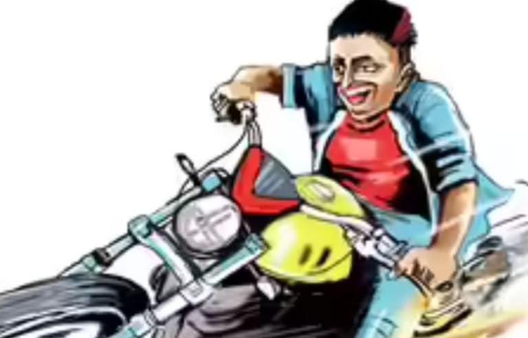 ದ್ವಿಚಕ್ರ ವಾಹನ ಚಾಲನೆ ಮಾಡಿದ ಅಪ್ರಾಪ್ತ:25 ರೂ ದಂಡ ವಿಧಿಸಿದ ಪೊಲೀಸರು