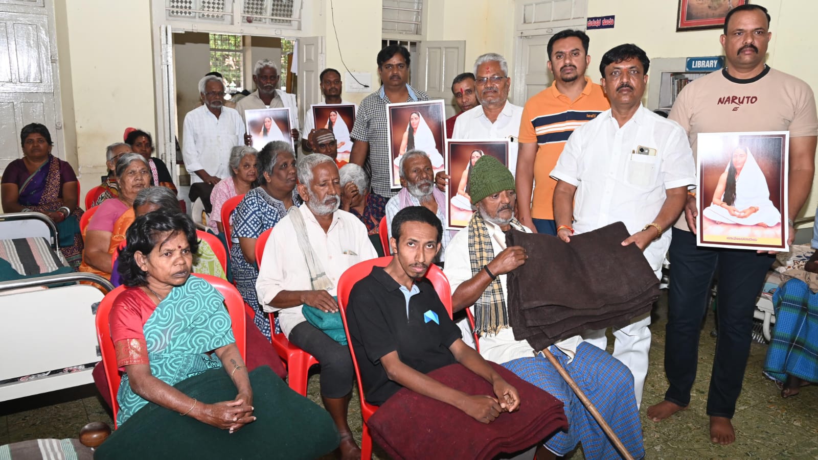 ಶ್ರೀ ಶಾರದಾದೇವಿ ಜಯಂತಿ: ವೃದ್ಧಾಶ್ರಮದಲ್ಲಿ ಸೇವಾ ಕಾರ್ಯ