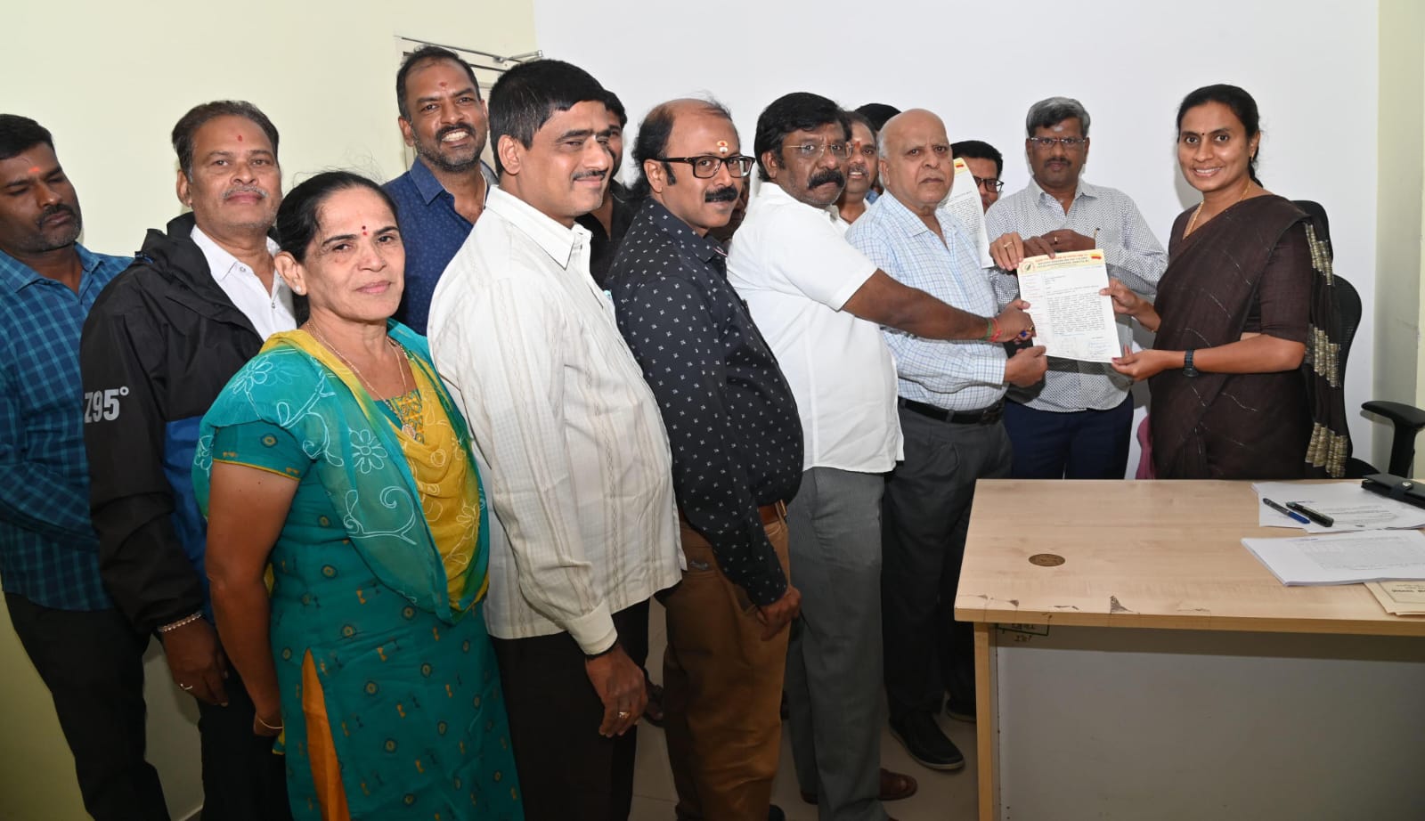 ಮೈಸೂರಿನಲ್ಲಿ ಪತ್ರ ಬರಹಗಾರರ ಪ್ರತಿಭಟನೆ